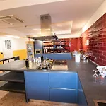 Marathon Hostel