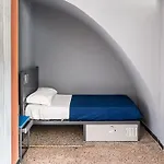 Hostel Marathon Genova