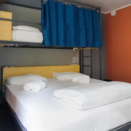 Hostel Marathon *