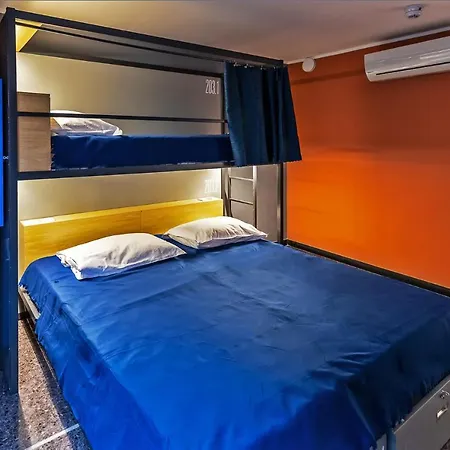 Marathon Hostel
