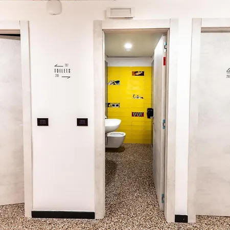 Marathon Hostel Cenova