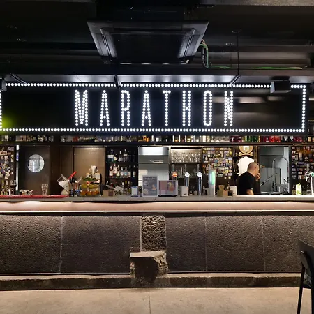 Marathon Hostal Génova