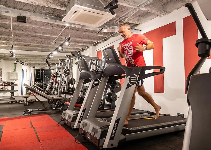 Marathon Хостел