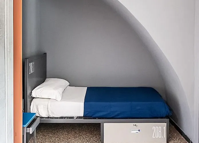 Hostel Marathon Genua