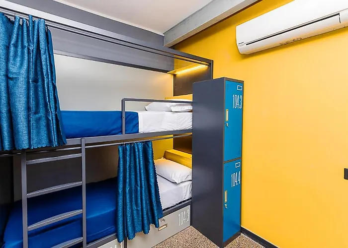 Hostal Marathon Génova